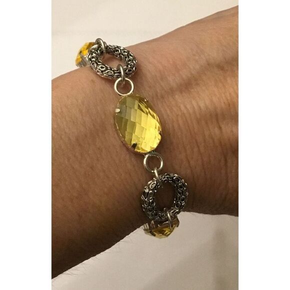 Textured Silver & Lemon Crystal Toggle Bracelet - Picture 2 of 2